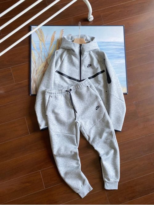 Nike Tech Fleece Sporty Tracksuit Set Gray